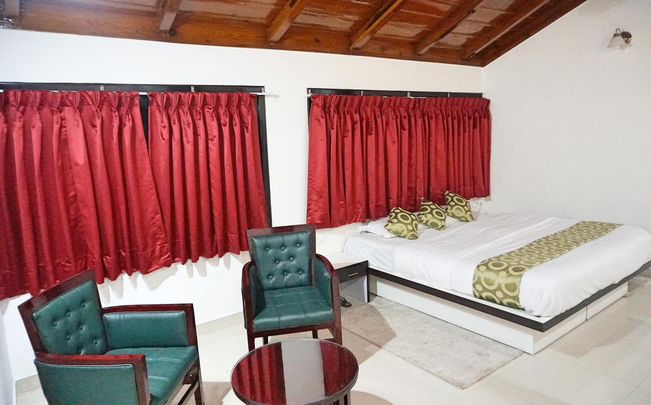 Ess & Bee Resorts Dharamshala Buitenkant foto