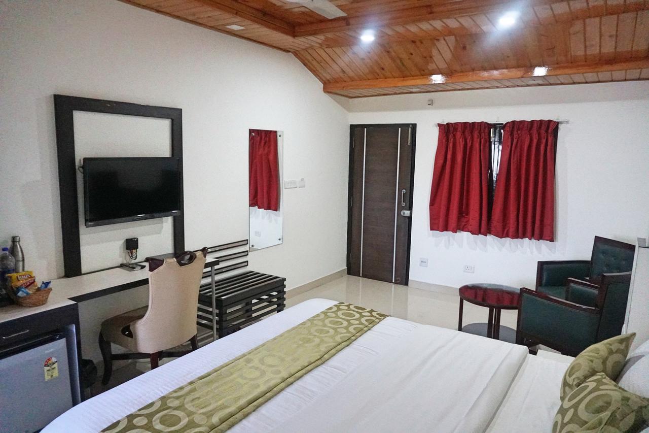 Ess & Bee Resorts Dharamshala Buitenkant foto